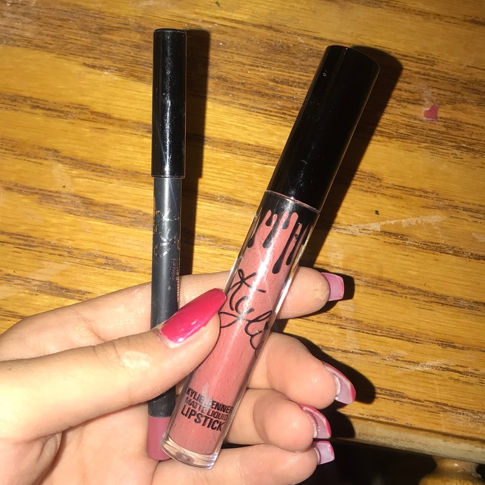 Kylie lip kit without box